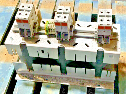 SIEMENS 6SL3000-0DE31-2AA1 HFD LINE REACTOR 120KW 4EV3027-1BB006