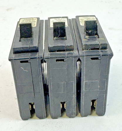 SQUARE D **LOT OF 3** HOM130 - CIRCUIT BREAKERS - 1 POLE/ 30 A/ 240 VAC4