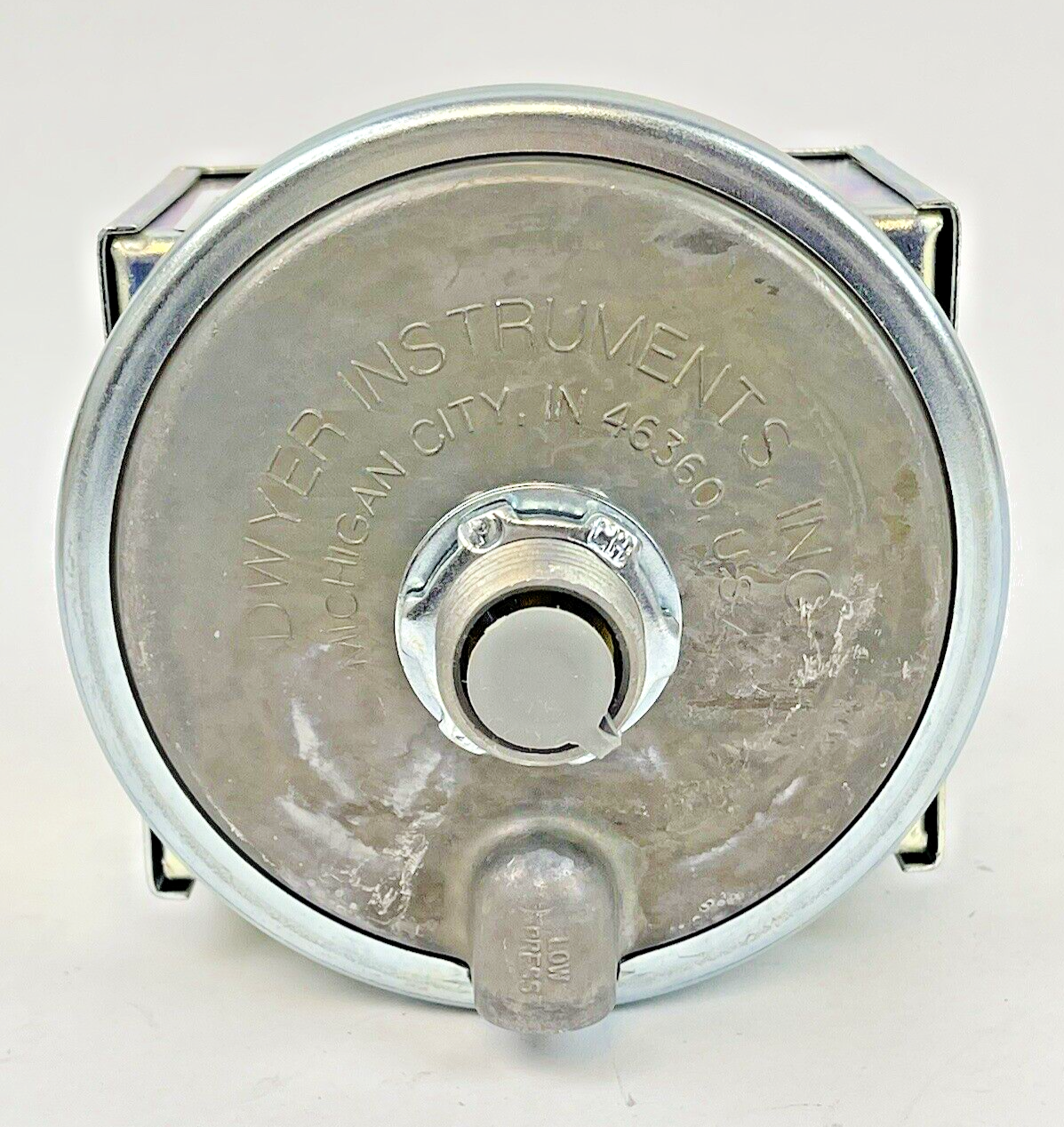 DWYER - 1823-2-SF - PRESSURE SWITCH - 15A 125/ 480 VAC 1/8 HP - SERIES 18003