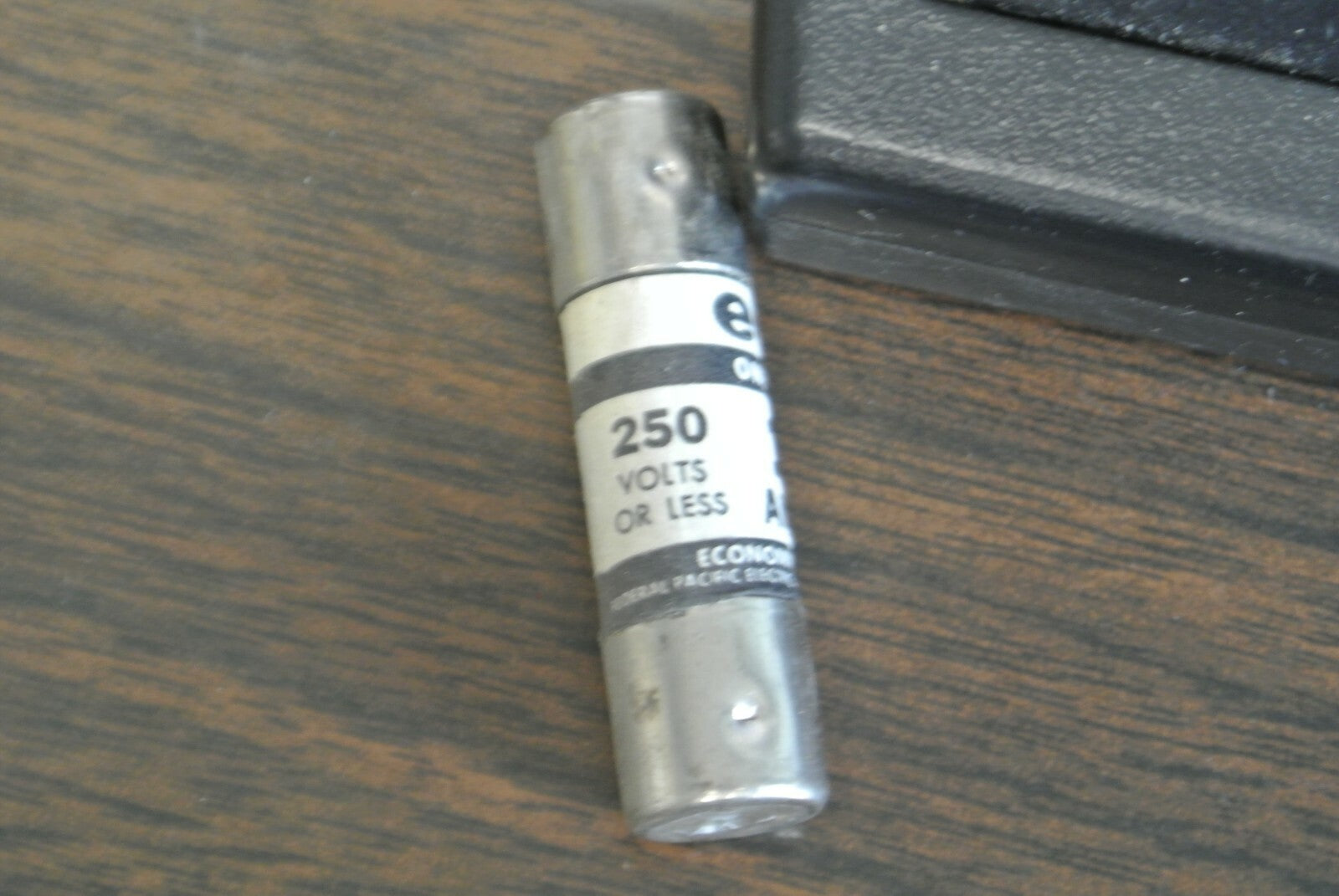 LOT of 7 / ECONOMY / ECO / FPE MOL-1 MIDGET FUSE / 1A / 250V /  MOL13