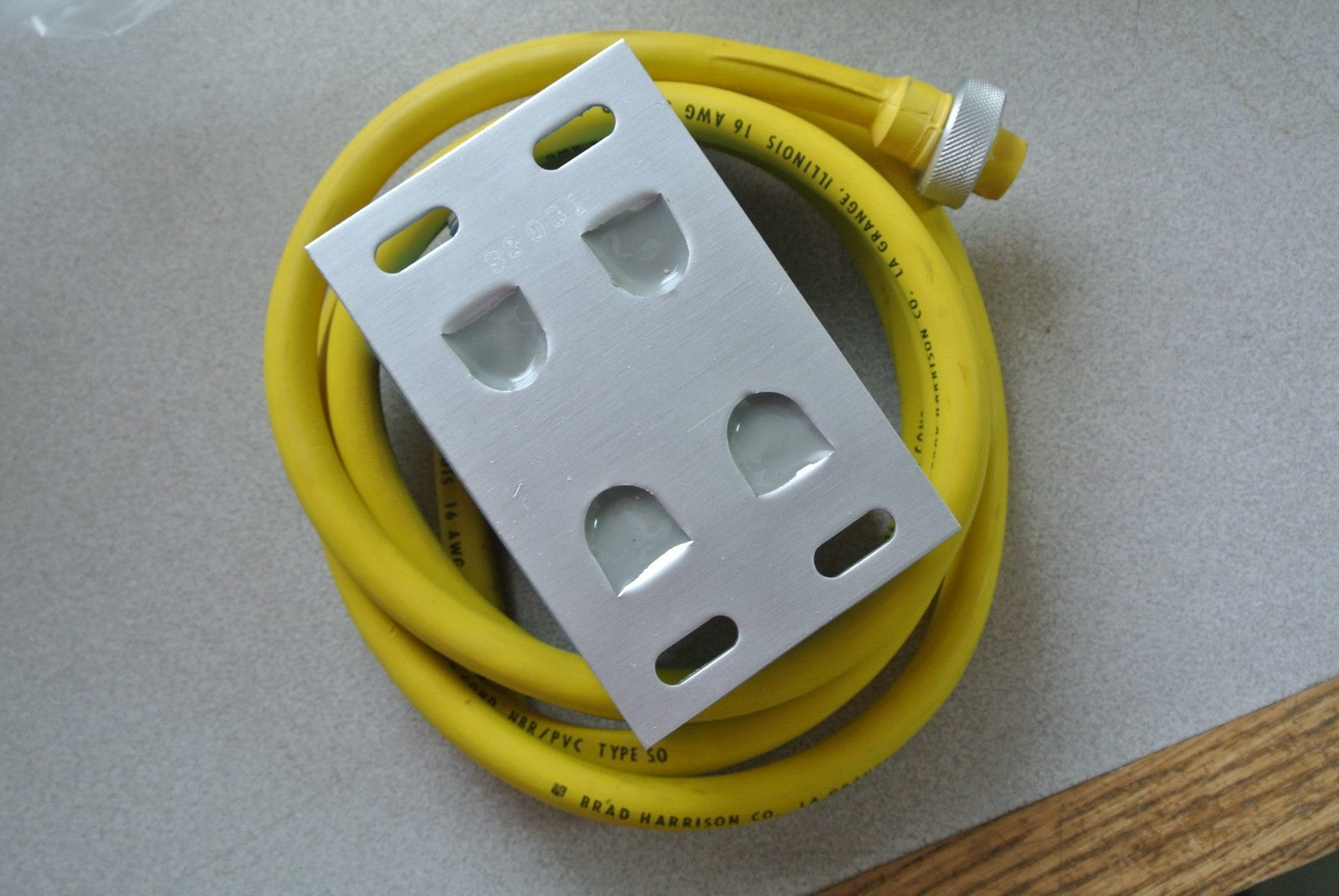 ISSC 9803-38 - SOLID STATE METALLIC PROXIMITY SWITCH - 90-250VAC, 6VA6