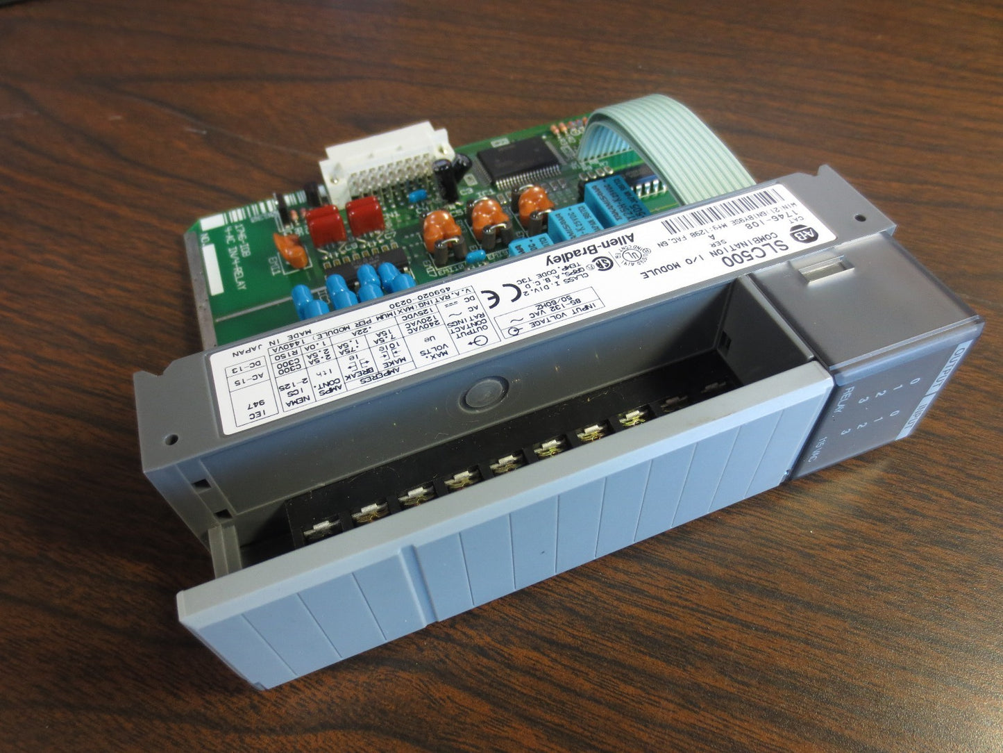 ALLEN-BRADLEY 1746-IO8 SLC500 COMBINATION I/O MODULE Ser. A - CLEAN!!!0