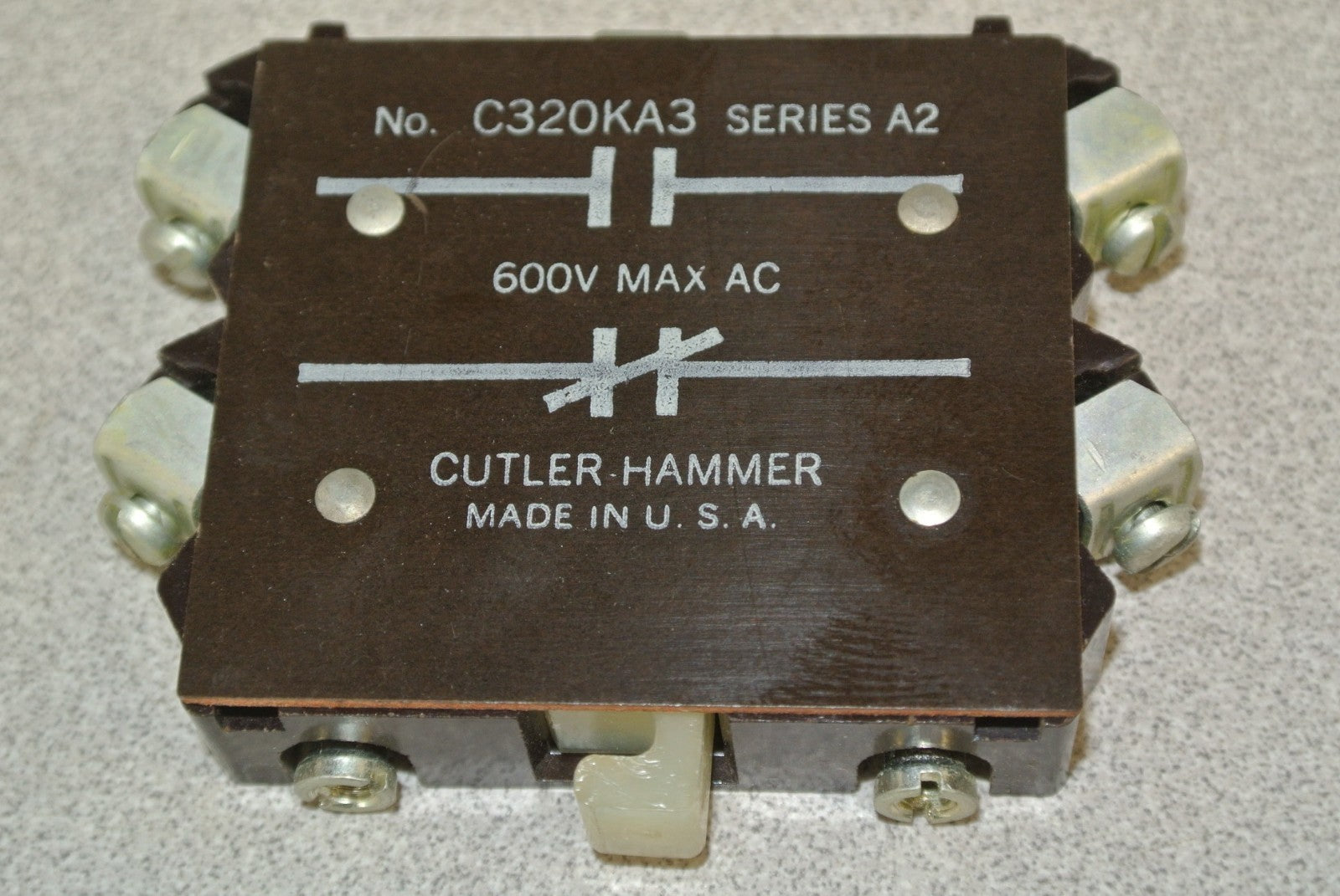 CUTLER-HAMMER C320KA3 AUXILIARY CONTACT / N.O., N.C. / SIZE 1 / 600VAC0