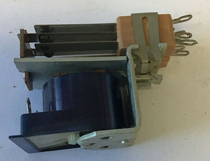 GUARDIAN 900-A410-060714-00 RELAY 230VAC 60CY SERIES 900 ***LOTOF2***4