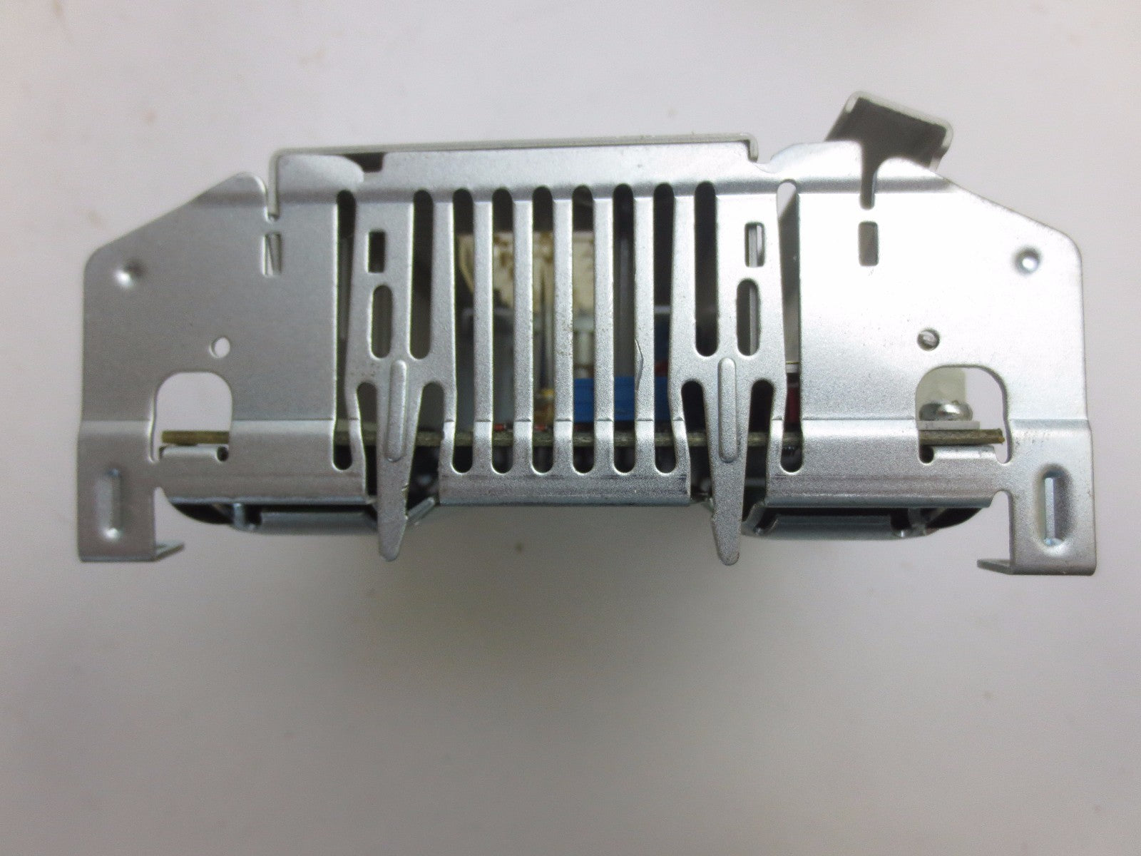 SIEMENS / LANDIS & STAEFA RKN8 UNIVERSAL VENTILATION CONTROLLER 24VAC, 4VA8