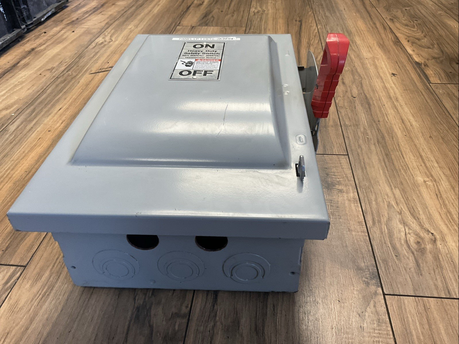 SIEMEN HF362N FUSIBLE SAFETY SWITCH 600VAC 50HP 600VDC 30HP 60A2