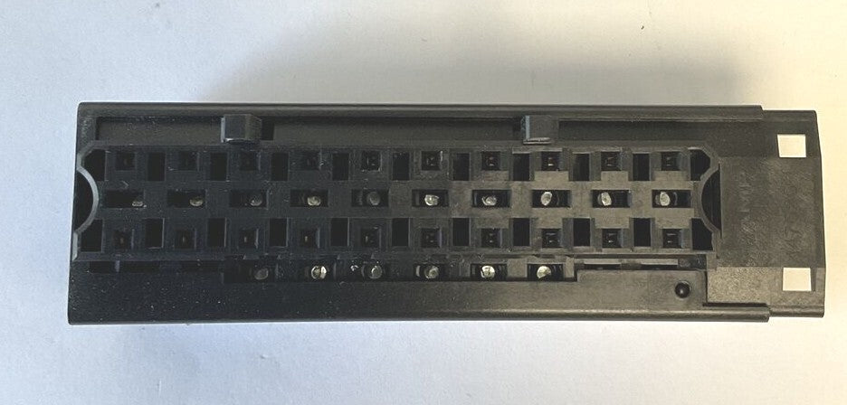 ALLEN BRADLEY 1756-TBNH TERMINAL PLUG AND COVER5