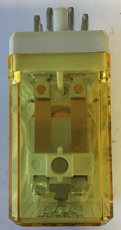 IDEC RR2P-U RELAY 10A 240VAC 100VDC 6V ***LOTOF9***3