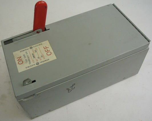 GE QMR361 FUSIBLE QMR-TYPE PANELBOARD / DISCONNECT SWITCH - 600V, 30A, 3-POLE0