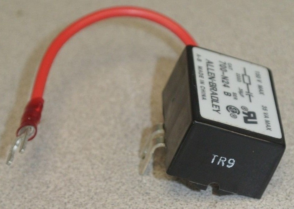 ALLEN-BRADLEY 700-N24 / SURGE SUPPRESSOR / 150V MAX / NEW SURPLUS4