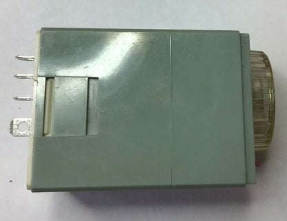 IZUMI RTB-CB1N 120VAC ELECTRONIC TIMER 7A(RES.)220VAC 10A(RES.)110VAC4