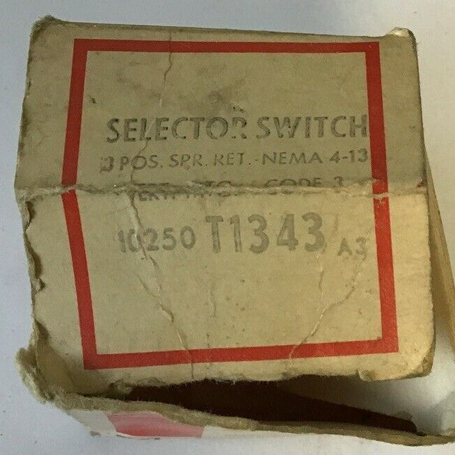 CUTLER HAMMER SELECTOR SWITCH 10250T1343 A3 CODE31