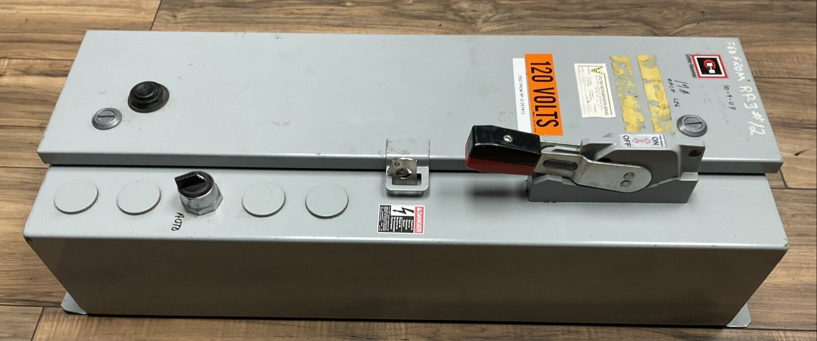 CUTLER HAMMER ECN1818CAC COMBINATION STARTER2