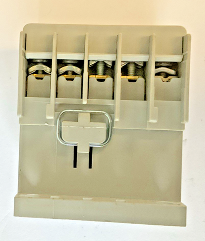 ALLEN BRADLEY 700-K22Z-*  CONTROL RELAY SER.B 600VAC 10A ****LOTOF2****5