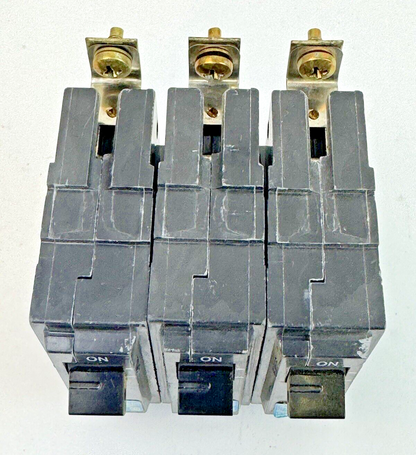 GE **LOT OF 3** THHQB1115 - CIRCUIT BREAKER - 1 POLE, 15 A, 240 VAC6