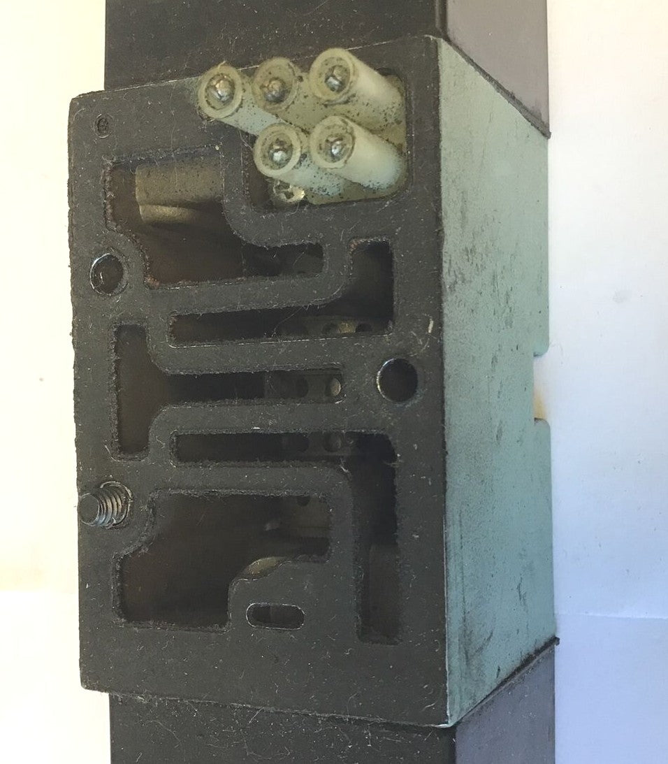 NUMATICS 153SS515M019M61 SOLENOID VALVE 24VDC 25A 150PSIG-AIR 6.0WATTS4