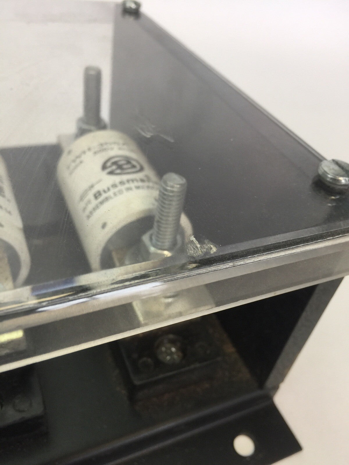 UNICO 109339 ECL 1 FUSE BLOCK 225-600A WITH 3 FWH-300A FUSES 300A 500V AC/DC9