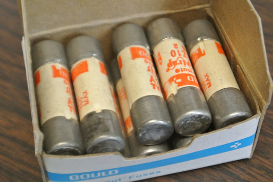 BOX of 10 / GOULD-SHAWMUT A13Z10 FUSE / 10A / 130V / NEW SURPLUS0