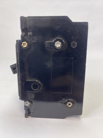 CUTLER HAMMER / WESTINGHOUSE QC3015H QUICKLAG C CIRCUIT BREAKER 15AMP 3P 240VAC2