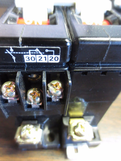 FUJI ELECTRIC CP32D CIRCUIT BREAKER 5A, 250VAC, 2-POLE - 41-232075