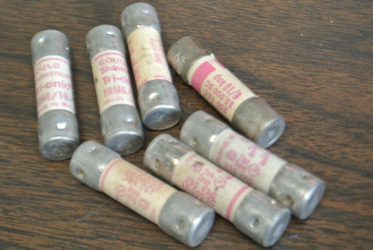 LOT of 7 / GOULD-SHAWMUT TRM6/10 TRI-ONIC FUSE / 6/10A / 250V / NEW SURPLUS0