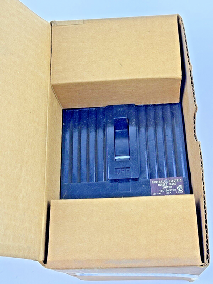 GE - TED126Y100 - MOLDED CIRCUIT BREAKER - 100 A, 600 VAC, 2 POLE - NEW4