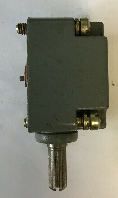 CUTLER HAMMER ED50N1 SER.A1 PRETRAVEL NEUTRAL POS.LIMIT SWITCH OPER. HEAD2