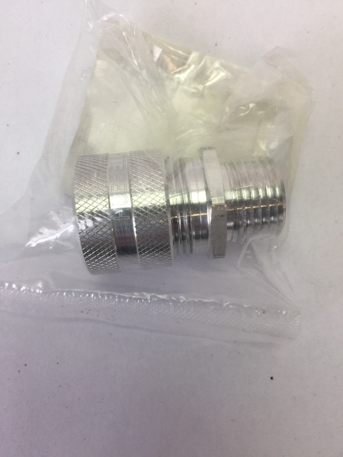 HUBBELL SHC1023 CORD CONNECTOR ALUMINUM N.P.T. HUB SIZE 1/2"  1
