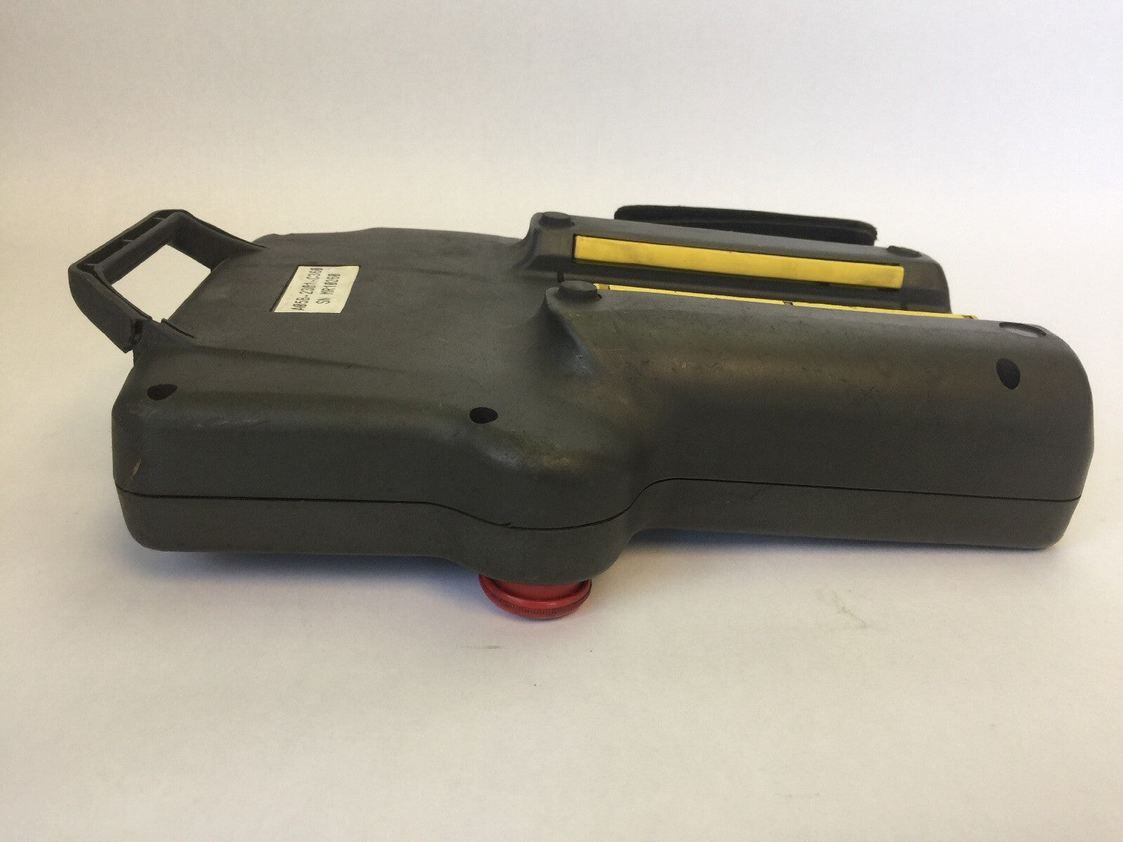 FANUC A05B-2301-C360 TEACH PENDANT PLASTIC HANDLE HAS A CRACK IN IT7