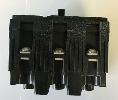 ITE EE3-B015 CIRCUIT BREAKER 125/250VDC 240VAC 15A 3POLE 5