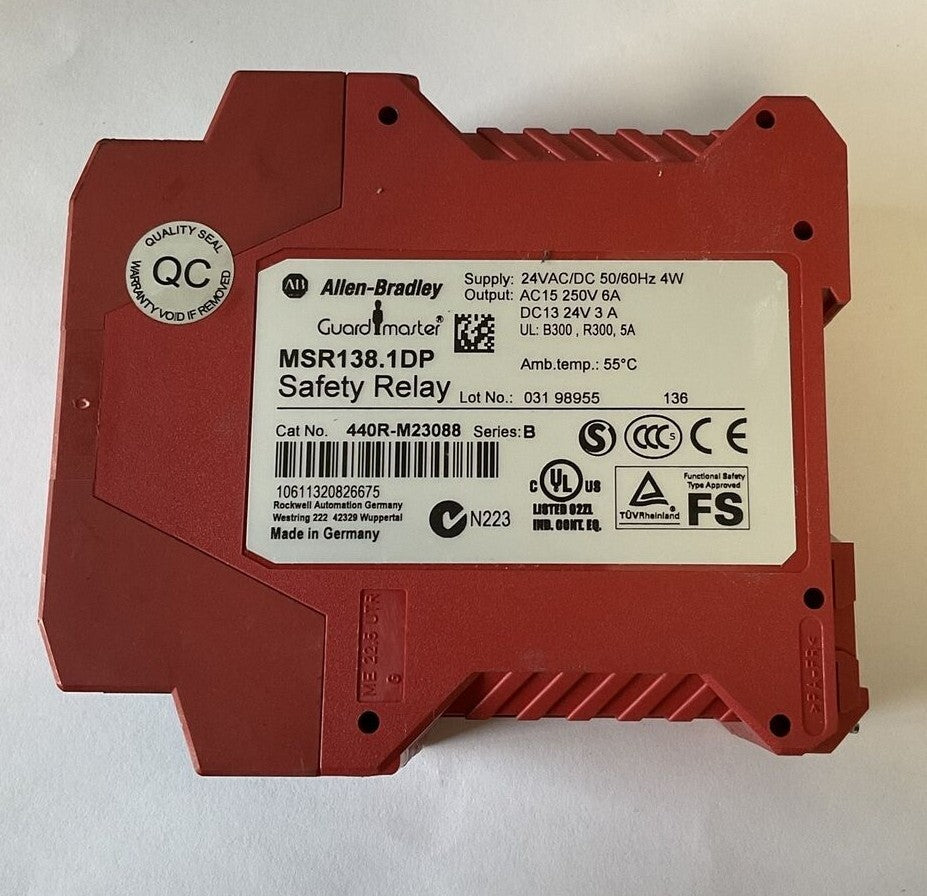 ALLEN BRADLEY 440R-M23088 SAFETY RELAY SER.B 24VAC/DC 50/60HZ 0