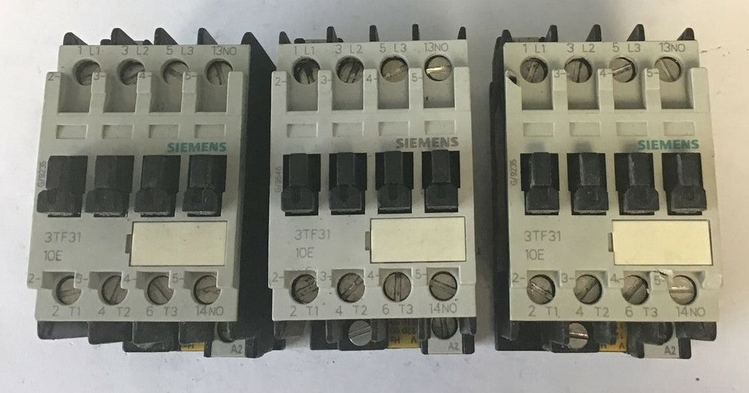 SIEMENS 3TF3300-0A CONTACTOR 5A 600VAC ***LOTOF3***0