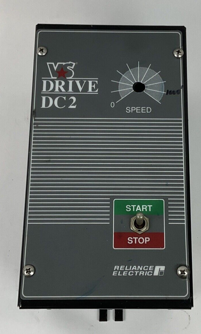 RELIANCE DC2-70U MOTOR CONTROLLER 115/230VAC 12.5A 1.0/2.0HP  MISSING KNOB0
