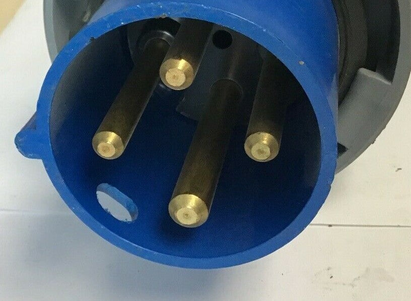 HUBBELL 460P9V05 60AMP 250VAC PIN AND SLEEVE 4