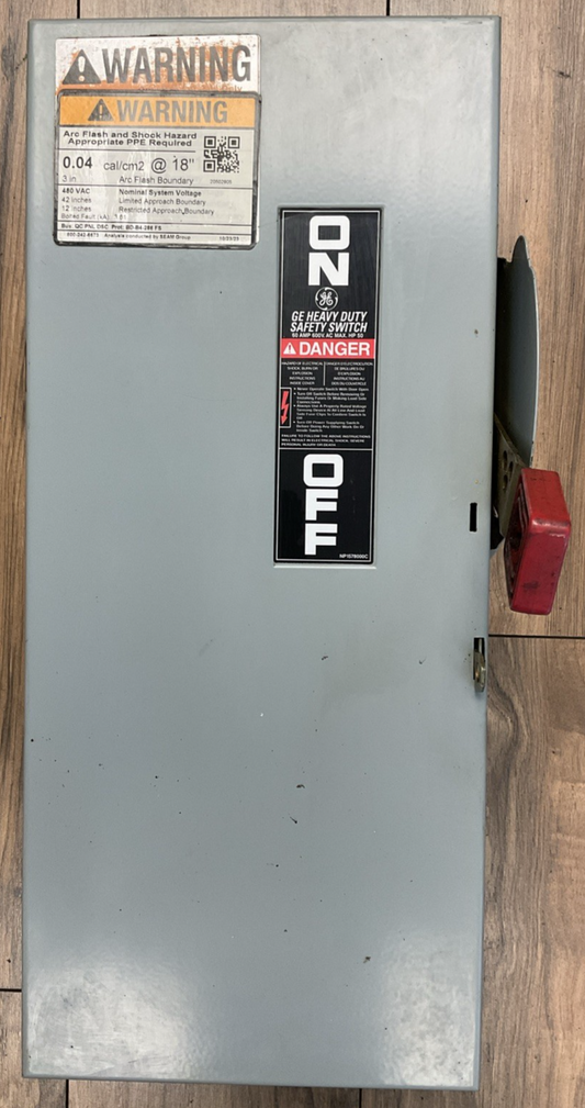 GE TH3362 MODEL 10 60A 600VAC 3PH 50HP 250VDC 10HP SAFETY SWITCH FLSR 60 ID FUSE0