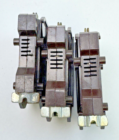 WADSWORTH **LOT OF 3** A40 - CIRCUIT BREAKER - 1 POLE, 120/240 VAC, 40 A9