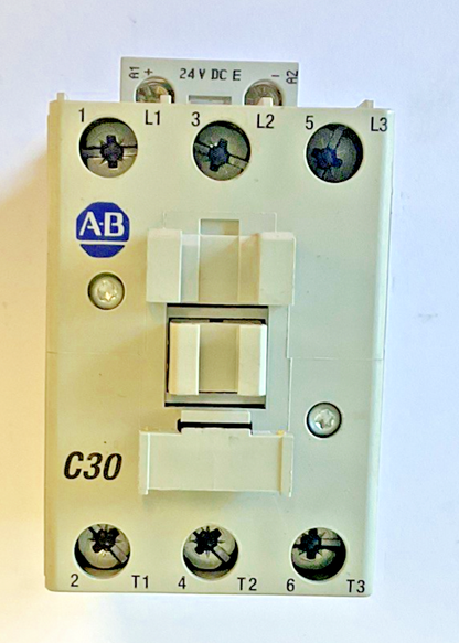 ALLEN BRADLEY 100-C30E*00 CONTACTOR SER.C 600VAC 55A0