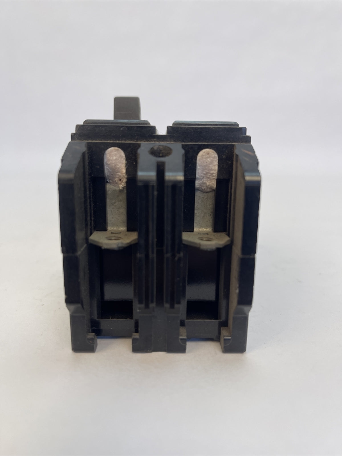 CUTLER HAMMER / WESTINGHOUSE QCL2015 CIRCUIT BREAKER 15AMP 2POLE 120/240VAC2