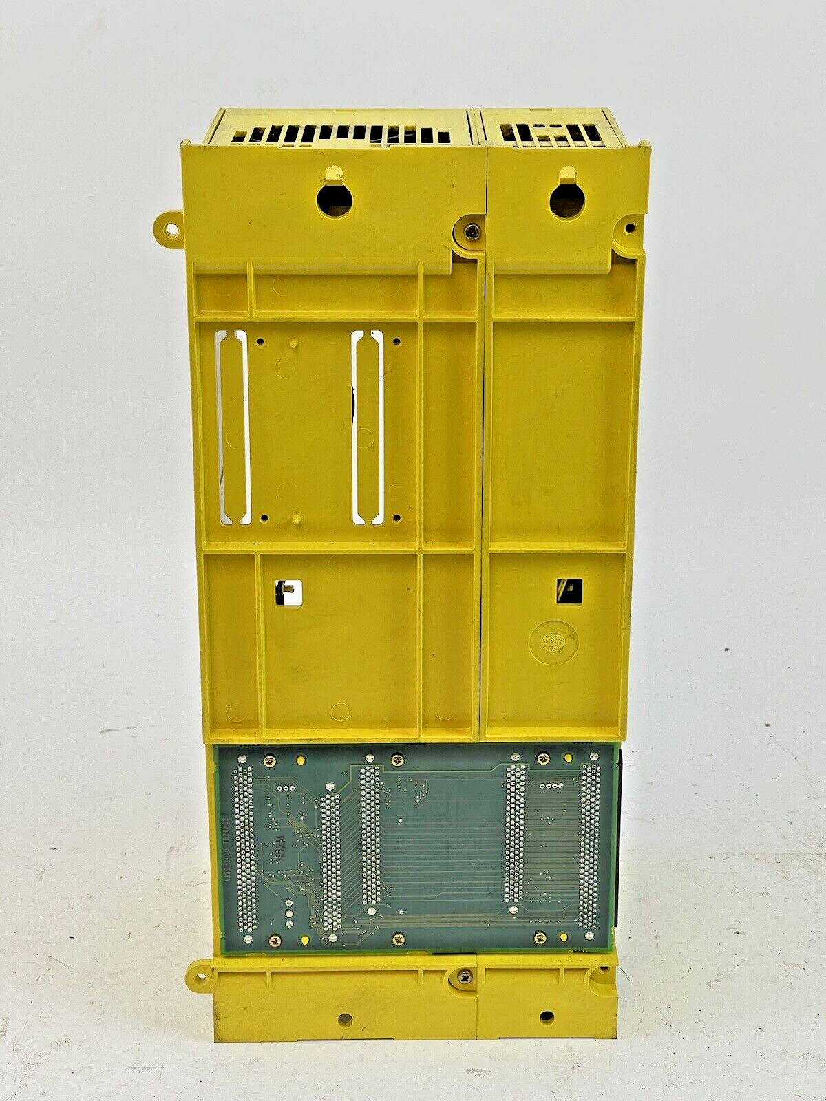 GE FANUC - 18M-MCU06333-001R00 - 3-SLOT RACK CHASSIS5