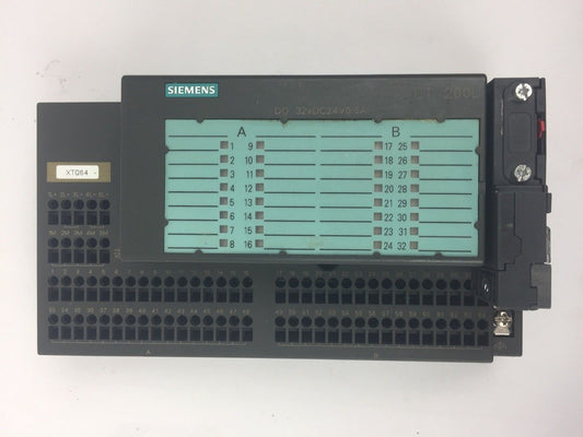 SIEMENS 132-1BL00-0XB0 DIGITAL OUTPUT MODULE 193-1CL10-0XA00