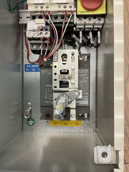 YASKAWA E7NVD024CGXY3 E7 DRIVE BYPASS OUTPUT 0-200VAC 3PH 24.2A INPUT 200VAC 3PH10