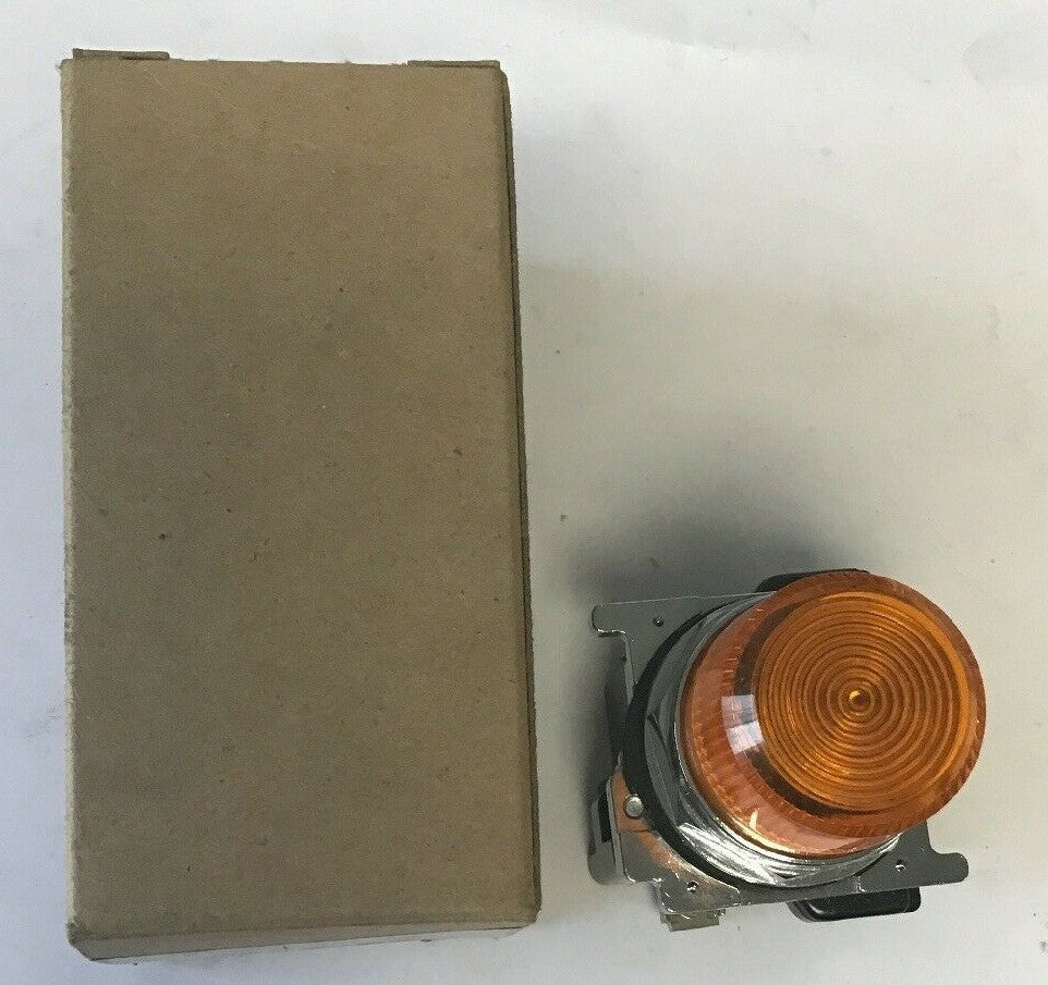 CUTLER HAMMER 10250T201 AMBER INDICATING LIGHT. 120VAC/DC 0