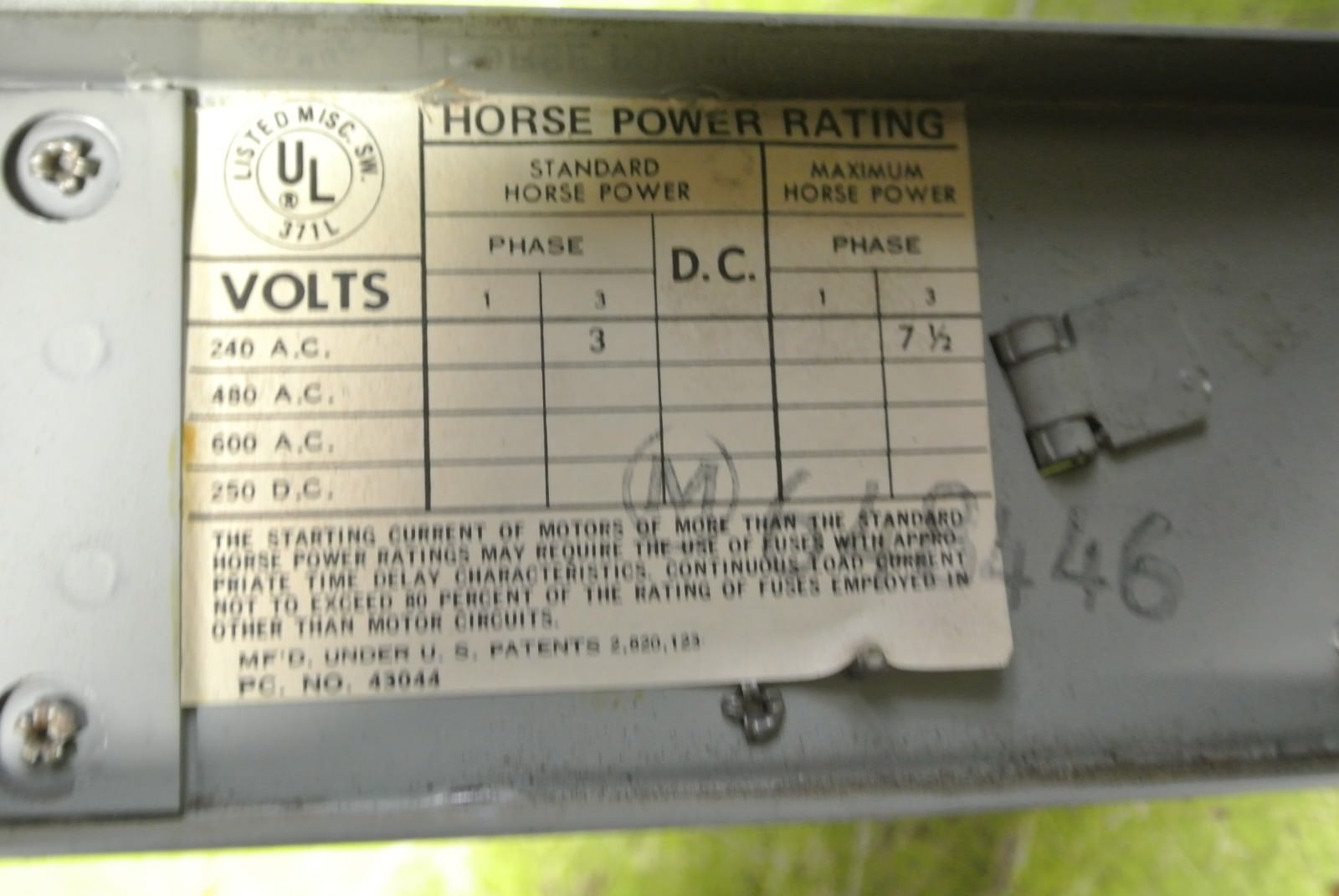 I-T-E V7A3211 - SAFETY SWITCH / TWIN PANELBOARD SWITCH - 240V, 30A, 3-POLE5