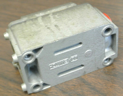 GOULD / R.B. DENISON / C4-AIR LIMIT SWITCH / NEW SURPLUS3