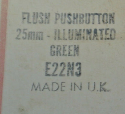 CUTLER-HAMMER E22N3 FLUSH ILLUM PUSHBUTTON OPERATOR / GREEN / 25mm / NEW SURPLUS1