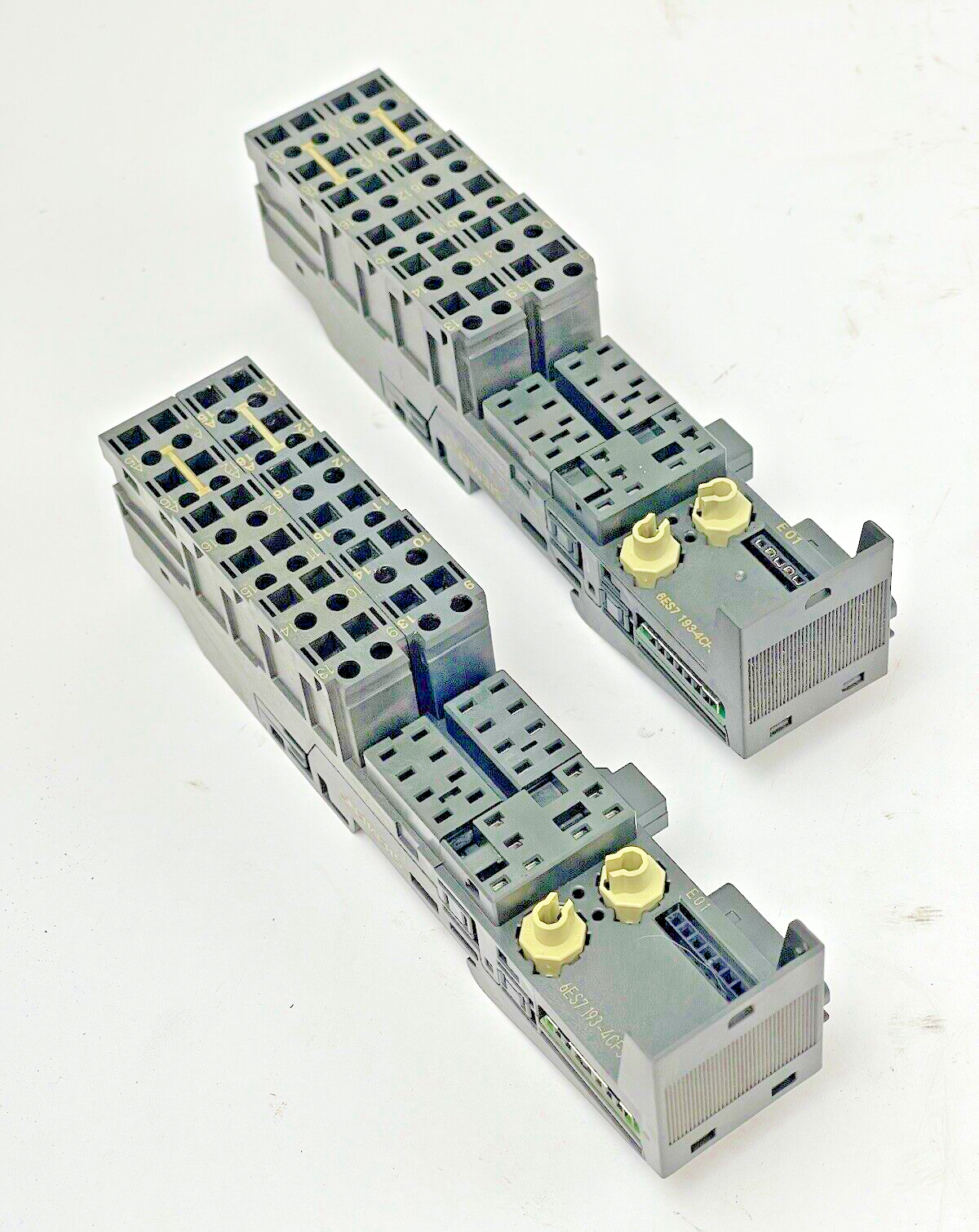 SIEMENS *LOT OF 2* 6ES7 193-4CF50-0AA0 SIMATIC S7 TM-E30C46-A1 TERMINAL MODULES0