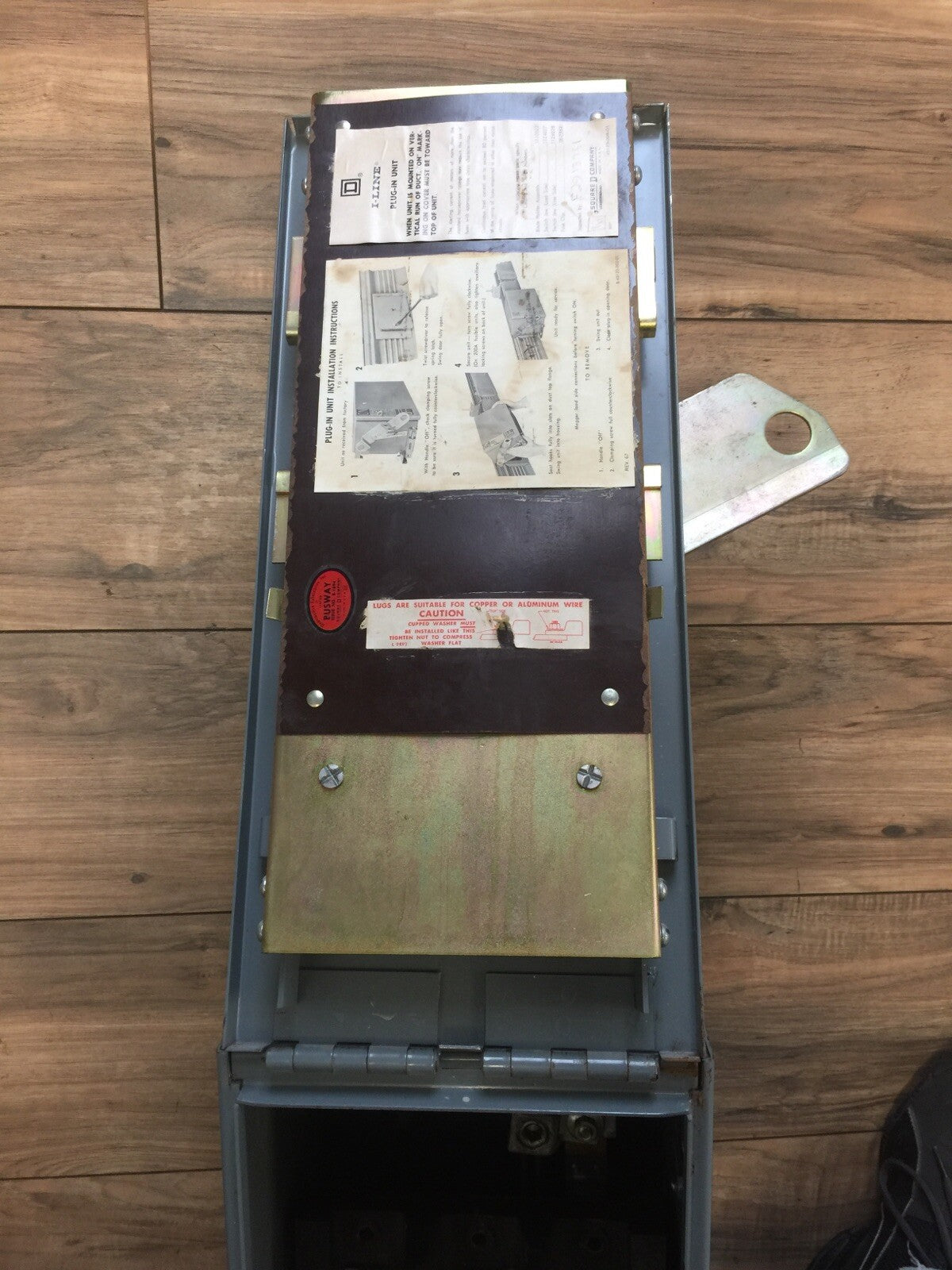 SQUARE D PQ-4220 I-LINE BUSWAY UNIT 200AMP 480VAC 3PH 4W 50HP SER 1A10