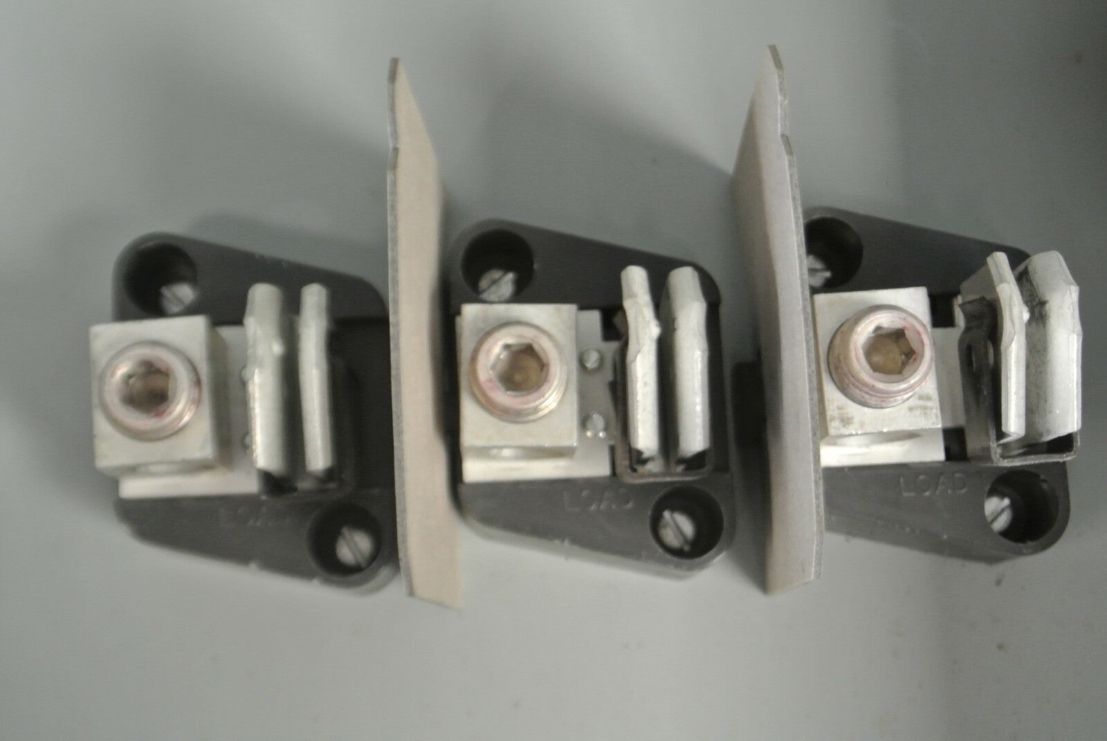 CROUSE-HINDS GH424N GENERAL DUTY FUSIBLE SAFETY SWITCH / 240V / 200A / 60HP MAX6