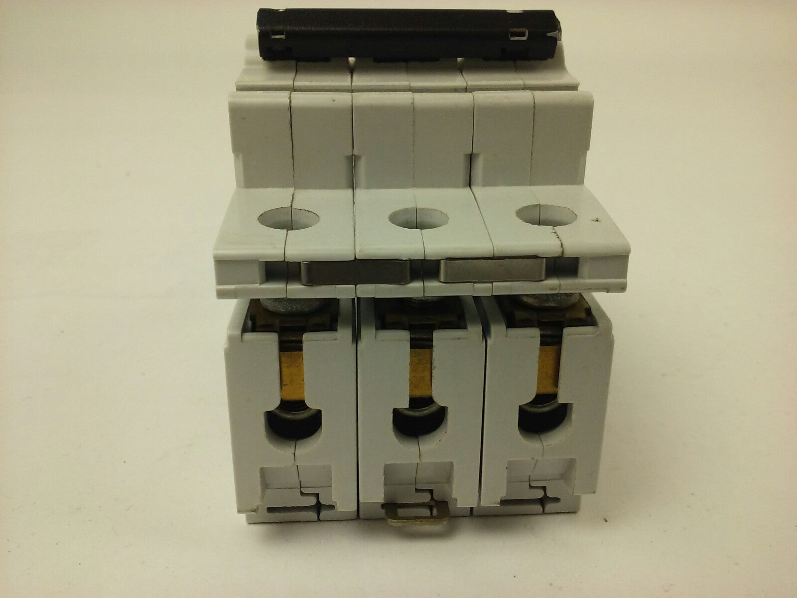 ABB, S273-K3A, CIRCUIT BREAKER, 3P, 277/480VAC, 3AMP, VDE0660, NEW SURPLUS2