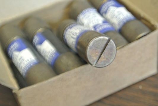 BOX of 10 / GENERAL ELECTRIC GF1A15 RENEWABLE FUSE / 15A / 250V / NEW SURPLUS0